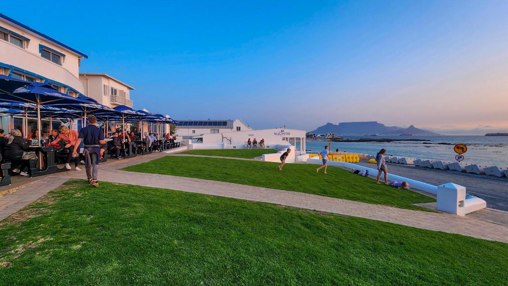 The Blue Peter Hotel 布鲁堡史特兰 外观 照片