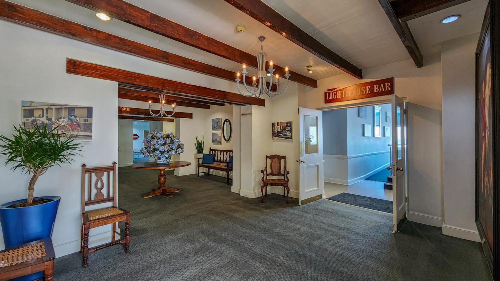 The Blue Peter Hotel 布鲁堡史特兰 外观 照片